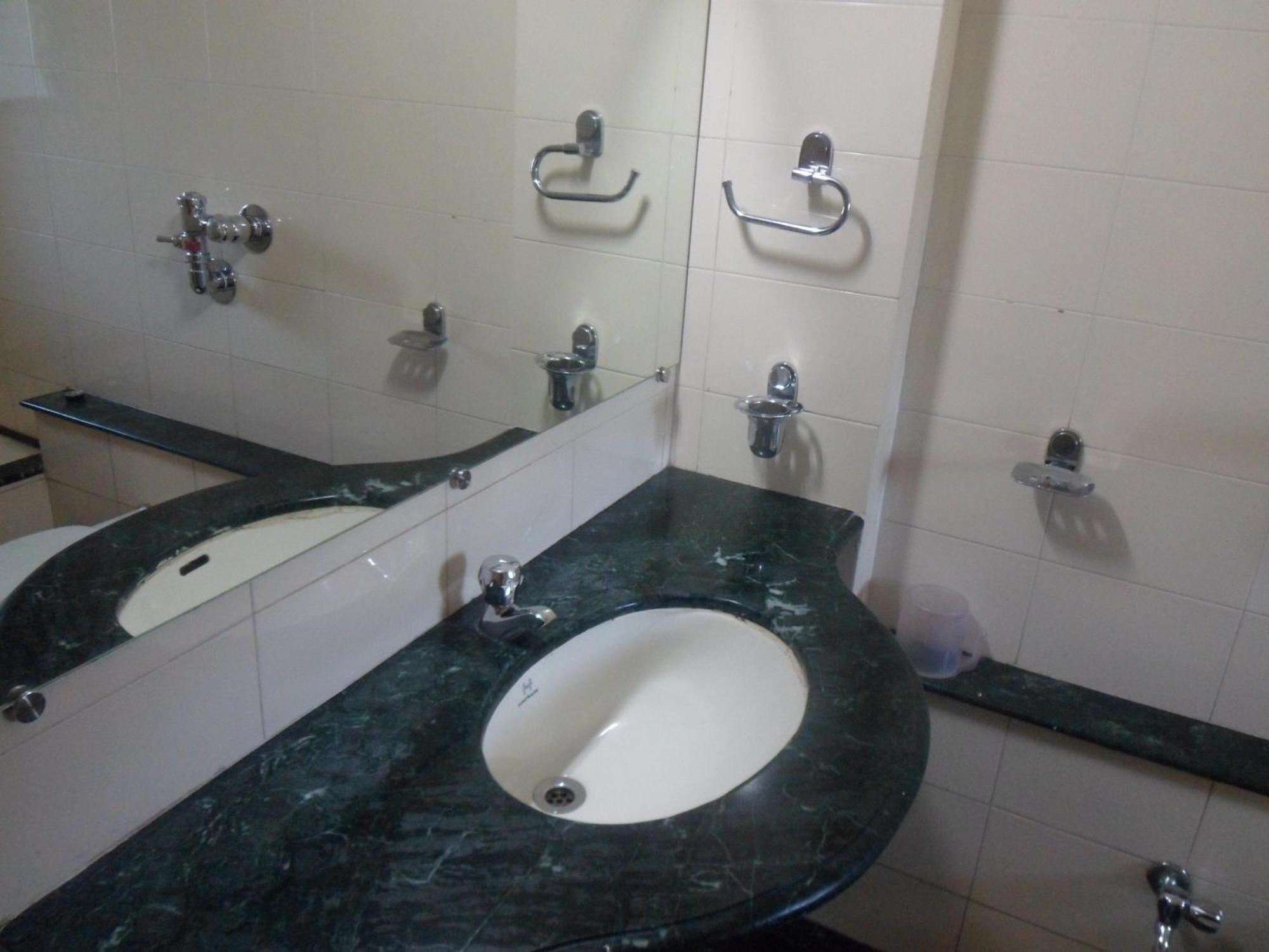 Hotel Pooja International Nashik Exterior foto