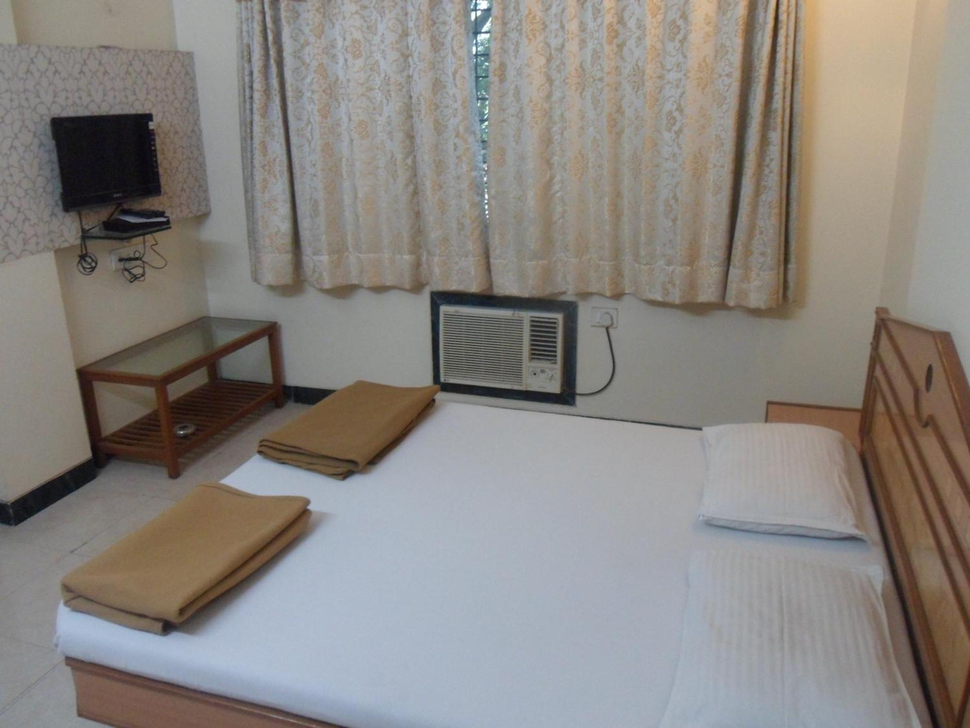 Hotel Pooja International Nashik Cameră foto
